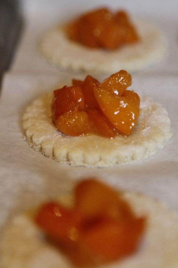 apricot hand pies